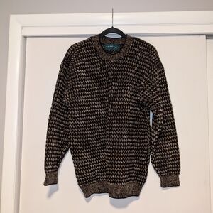 Men's Crewneck Tundra Sweater - Black and Brown